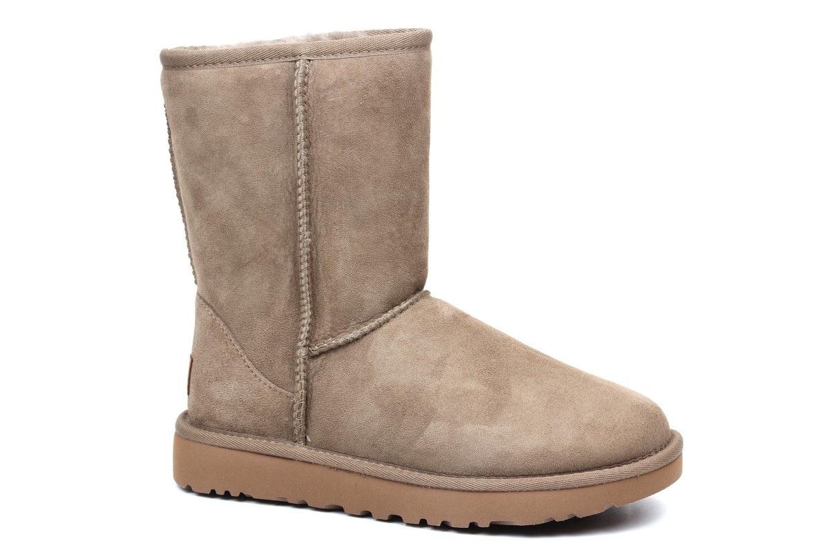 ugg classic short camel
