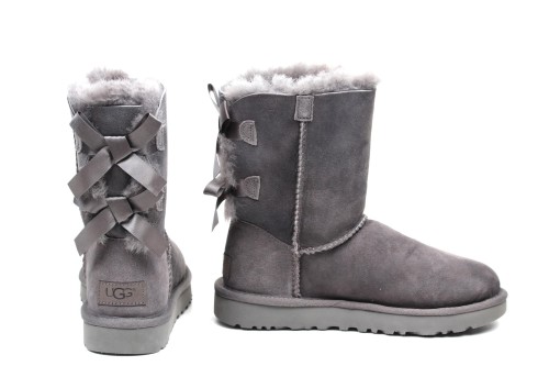 UGG BAILEY BOW