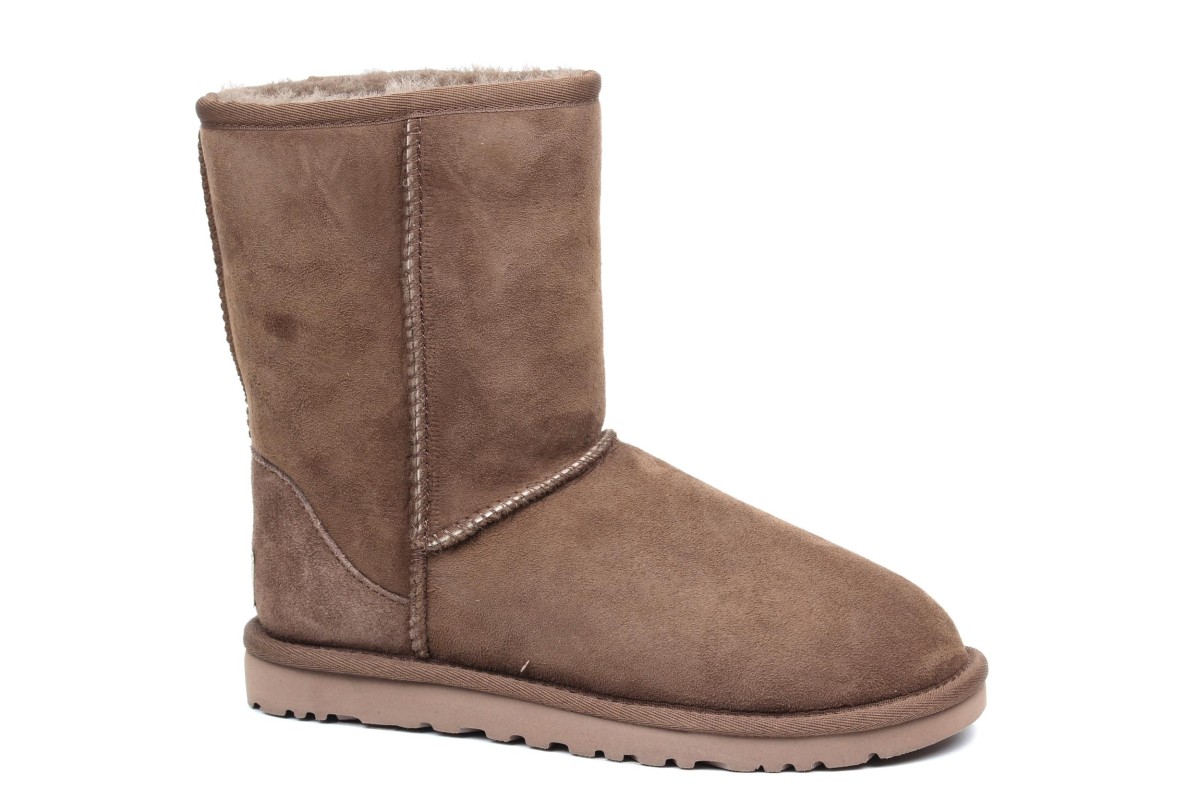 UGG CLASSIC SHORT