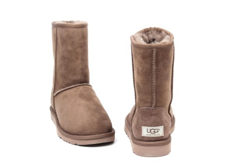 UGG CLASSIC SHORT