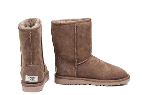 UGG CLASSIC SHORT