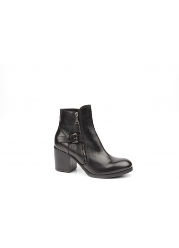 ANKLE BOOT P1920