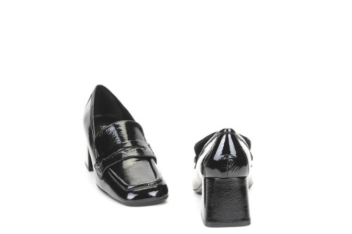 SCARPA CON TACCO GD069
