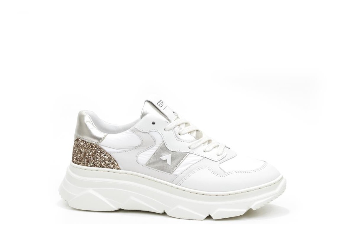 SNEAKER CPLD