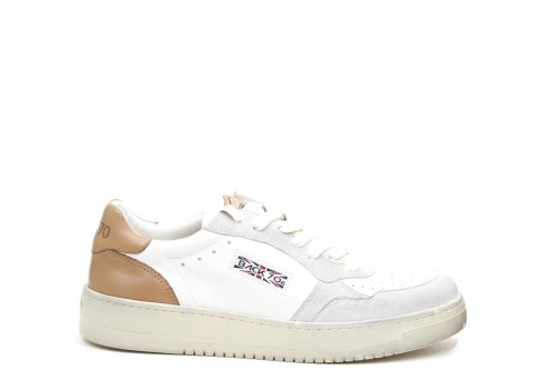 SNEAKER SLAM