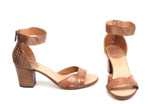 SCARPA CON TACCO 7073
