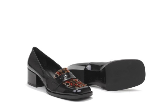 SCARPA CON TACCO MT-235