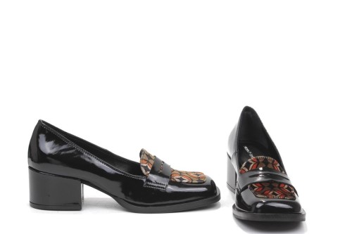 SCARPA CON TACCO MT-235