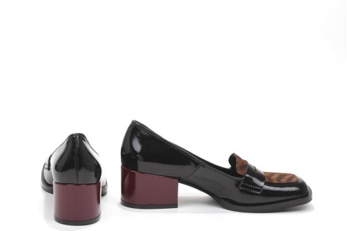 SCARPA CON TACCO MT-235