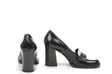 SCARPA CON TACCO MT-235