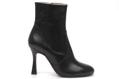 ANKLE BOOT 48100