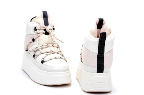 STIVALETTO MONTANA