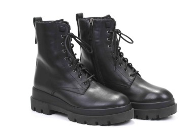 FURRY LACE-UP ANKLE BOOT B3710