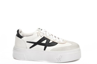 SNEAKER STARMOON
