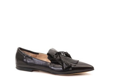 SHOE 1749