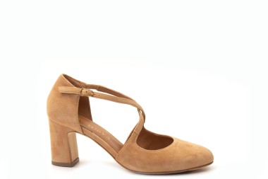 SCARPA CON TACCO EN801