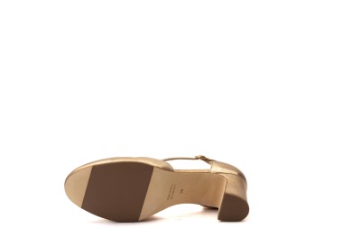 SCARPA CON TACCO EN801